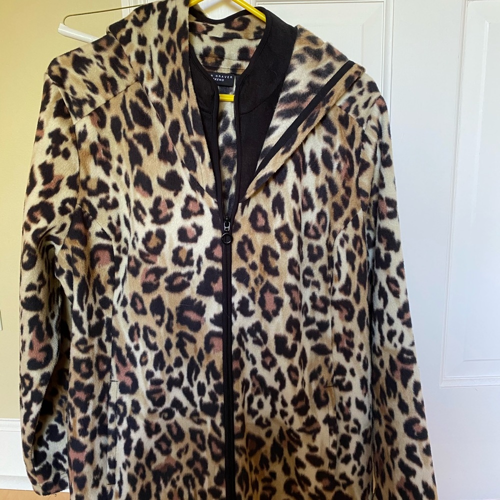 Hooded leopard jacket